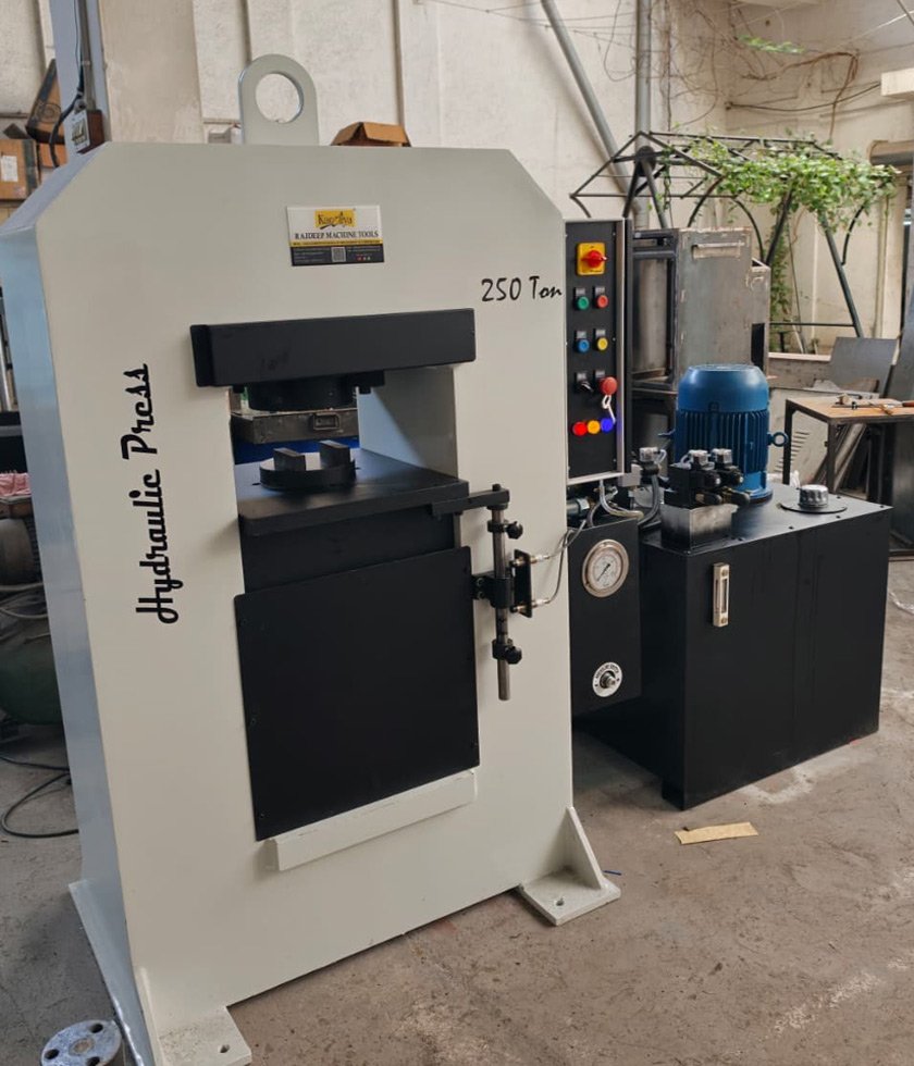 Gold Coin Making Hydraulic Press Machine Manufacturer Suppliers Exporters
